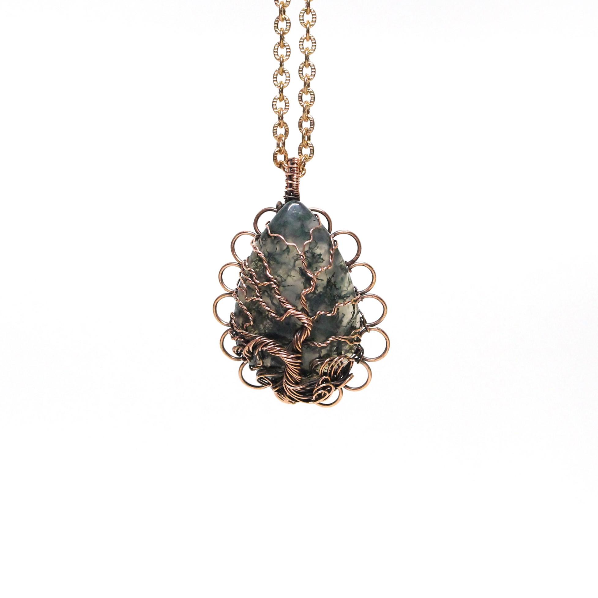 Ciondolo sartoriale con agata muschiata con Albero della vita in rame anticato